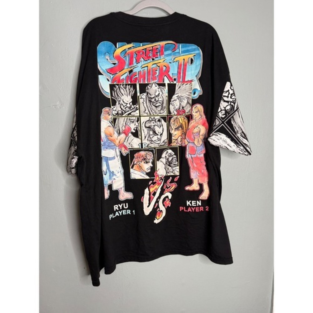 Capcom Street Fighter II graphic T-Shirt Black Ryu VS Ken Y2K comic style
